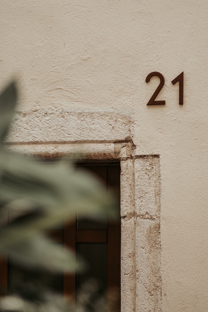21