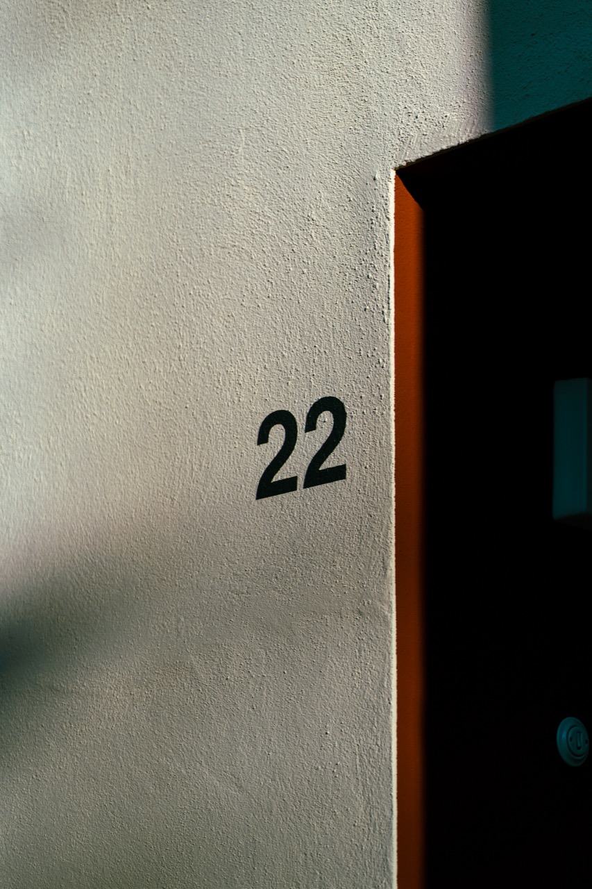 22